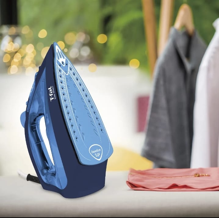 Plancha de vapor T-fal Easygliss azul